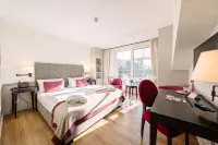 Parkhotel Surenburg Hotels in der Nähe von Hexenhöhle