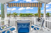 Treasure Harbor Hotels in Tavernier
