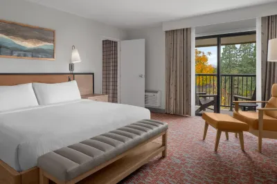Valley River Inn Hotels near KLCC