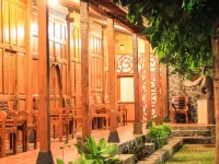 Pendhapa Art Space - Pas Limasan Homestay
