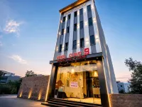 Hotel Cloud 9 Hotels in 