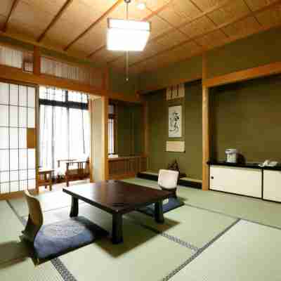 奥飛騨平湯温泉 岡田旅館 和楽亭 Rooms