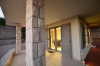 Forgotten Garden Villa