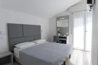 Hotel Eugenio - balcony