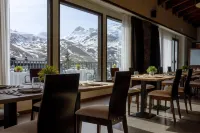 Snö Aragon Hills Hotels in Formigal