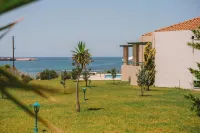 Kyparissia Blue Boutique Hotel - Beach