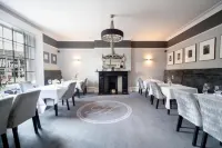 Poets House Hotels in Ely