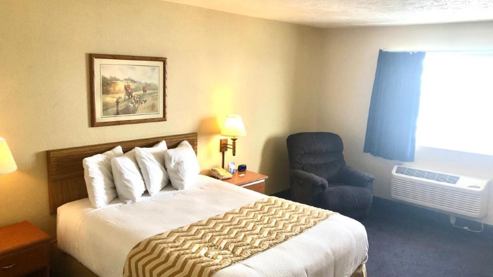 Travelodge by Wyndham Grand Island