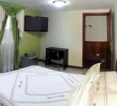 Apartahotel Vincent Suites のホテル