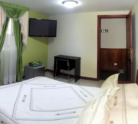 Apartahotel Vincent Suites فنادق في باستو