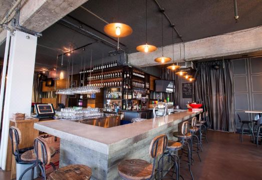 4. 센터 호텔리에 ..