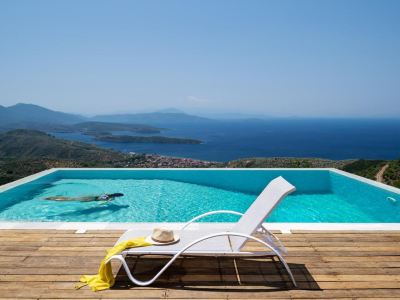 Esperos Suites & Villas