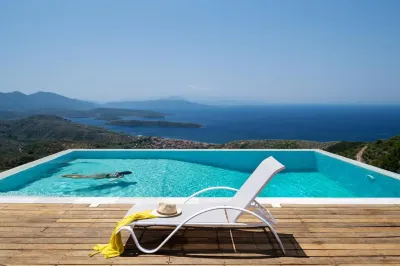 Esperos Suites & Villas Hôtels à : 