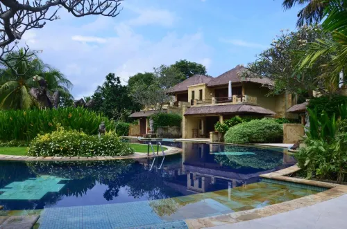 Pool Villa Merumatta Senggigi