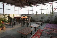 Somit Paying Guest House