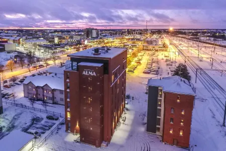 Hotelli-Ravintola Alma Отели рядом с достопримечательностью «Aalto Center of Seinajoki»