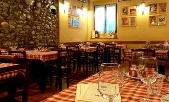 Carlito's Trattoria Con Alloggio