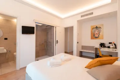 ليولا سيفالو Hotels near La Rocca