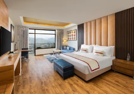 Justa Cliffend Resort & Spa, Mashobra