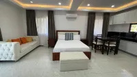 Sonrisa Golden Meadows by Hiverooms Hotels near Cordova RORO Port