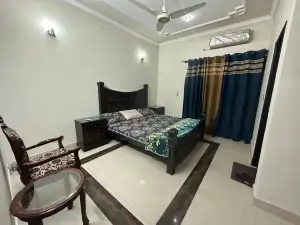Active - Bahria Town - Independent Beautiful 10 Marla Portion Near Talwar Chouk