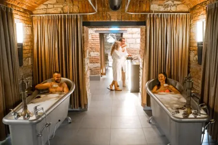 Vinohradsky Dum Residence Отели рядом с достопримечательностью «Opatov - Art library»