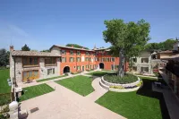 Residence Borgo Mondragon