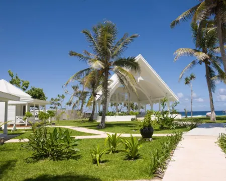 Tamanu on the Beach Hotels in Efate