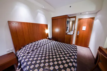 SeaNet Hotel by Afi Hotels Отели рядом со станцией Tel Aviv - University Train Station