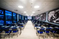 Thon Hotel Fosnavåg Отели в г. Фоснавог