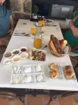חופש יהונתן -צימרים בכנרת בטיילת טבריה Hofesh Yehonatan Cabin Promnade Tibrias - Desayuno
