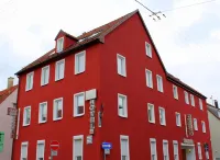 Alpha & Omega Hotel Отели в г. Цуффенхаузен