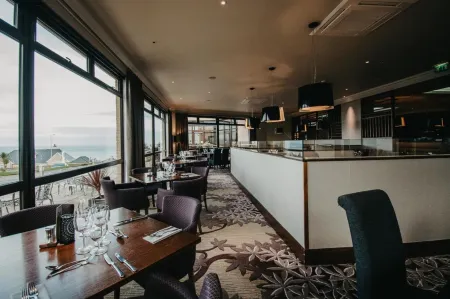 Banff Springs Hotel Отели в г. Санденд