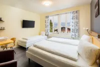 Alpenrose Hotel and Gardens