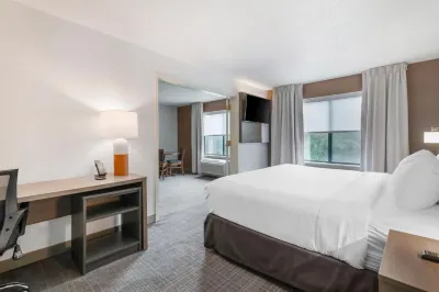 Comfort Inn & Suites Lake George