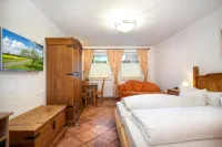 Zum Schlangenkönig Hotels in Vetschau