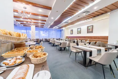 Kontakt Wellness Hotel Отели в г. Tatranska Lomnica