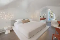 Naxos Cave Suites