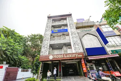 FabHotel Luxury Inn Near Adarsh Nagar Metro