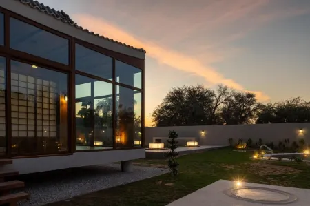 The Japanese House By Bridge Retreats Отели в г. Рас-Аль-Хайма