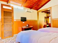 Hotel Hermitage Hotels in Sauraha