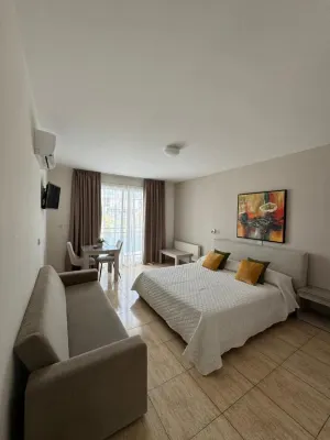 Marianna Hotel Apartments Hotels in Dasoudi Beach