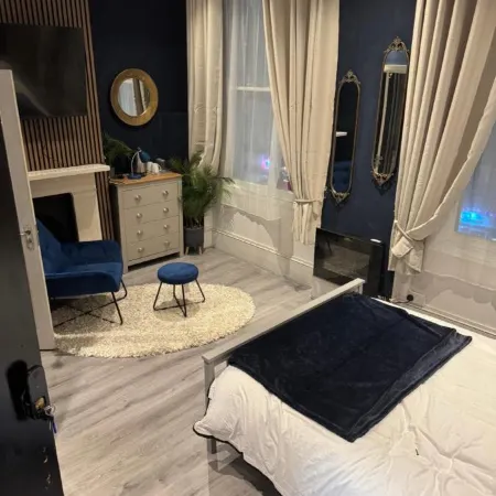Aimi Luxury Living Отели рядом с достопримечательностью «Тауэр-Хэмлетс»