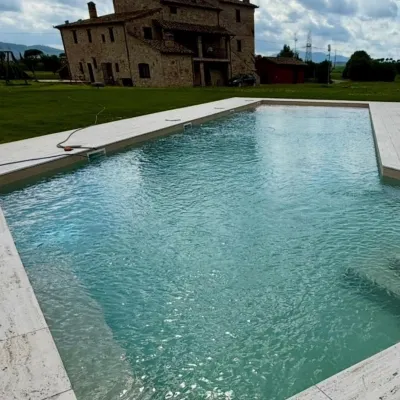 Villaluce Wine Agriturismo Hotels near Lake Trasimeno (Lago Trasimeno)