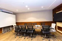 Biz Hotel Apartments