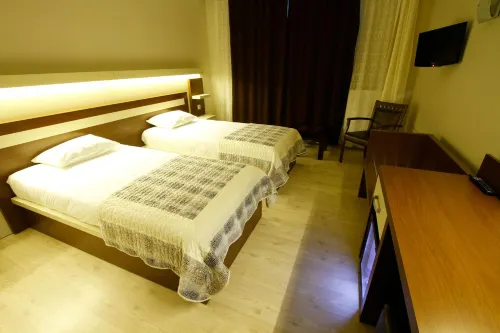 Royal Bilgic Hotel - parking