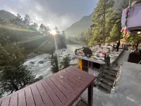 Shanti Cafe - Signature Stays Kasol