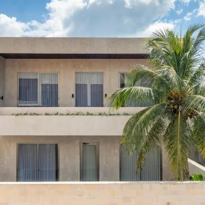 Surfside Uluwatu Отели рядом с достопримечательностью «Пляж Сулубан-Улувату»