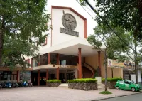 DAM San Hotel Hotels in Tu An