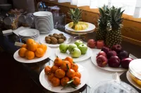 Hostellerie du Cheval Blanc - breakfast